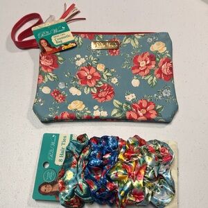 The Pioneer Woman Blue Floral Bag with 8 Hair Ties Bundle